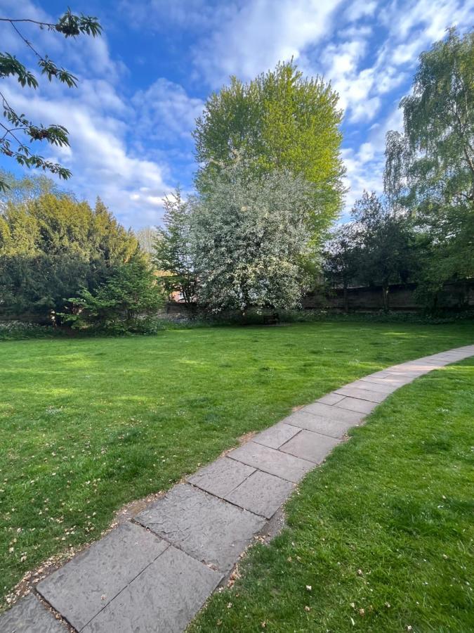 Warwick Town Centre Property 外观 照片